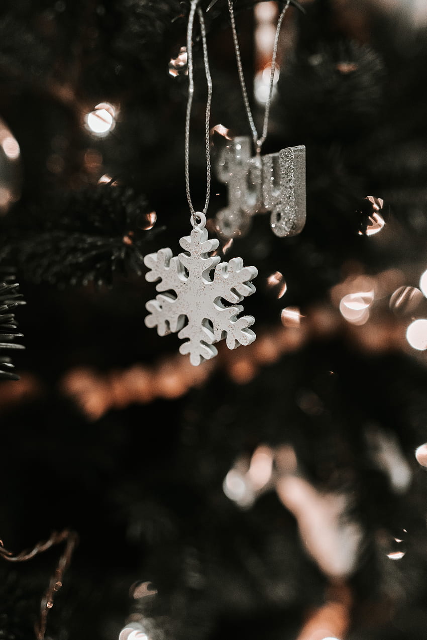 Feiertage, Neujahr, Unschärfe, glatt, Weihnachten, Dekoration, Weihnachtsbaumspielzeug, Schneeflocke HD-Handy-Hintergrundbild