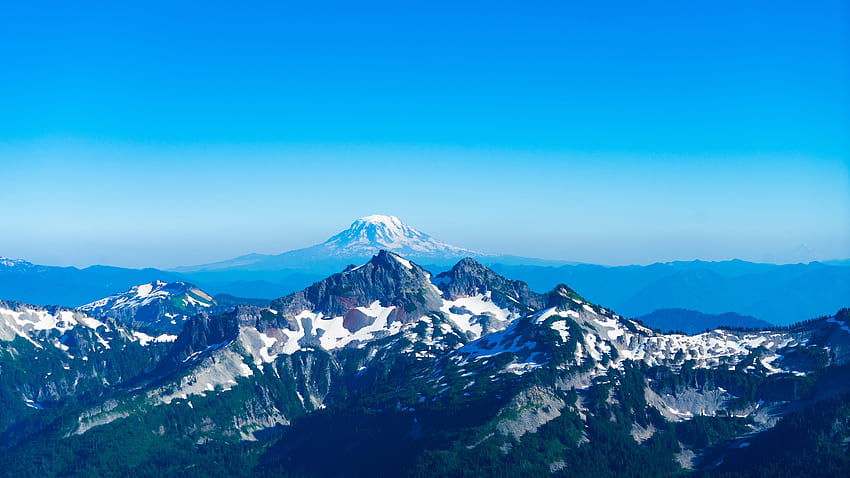 Montañas, cielo azul, paisaje. fondo de pantalla