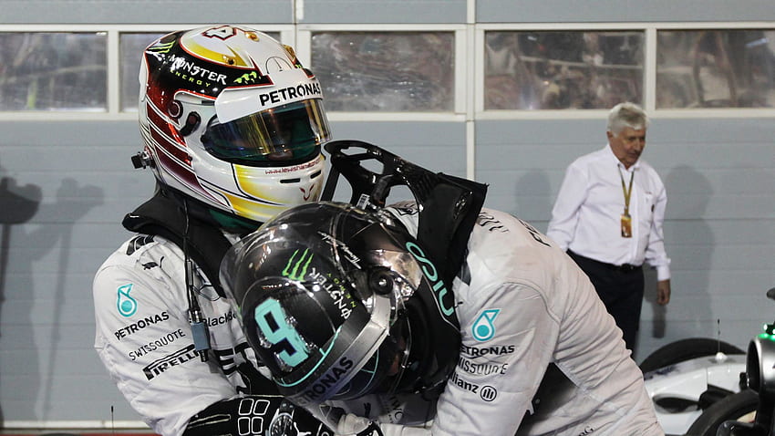 F1's 1,000th GP: Nico Rosberg revisits Lewis Hamilton Duel in the Desert. F1 News HD wallpaper