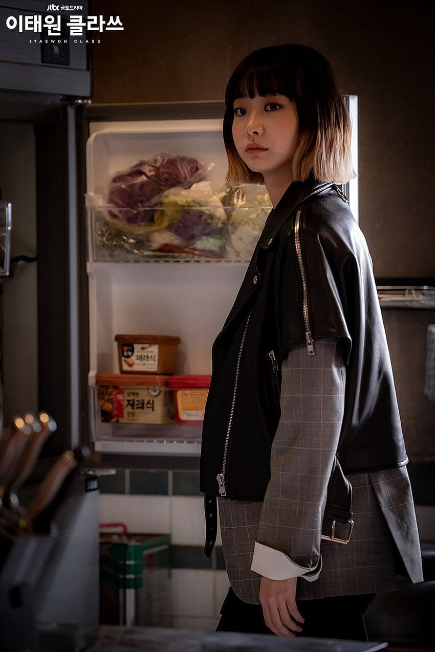 Nữ chính ngổ ngao trong 'Tầng lớp Itaewon' ăn gian toổi với tóc, Kim Da Mi wallpaper ponsel HD