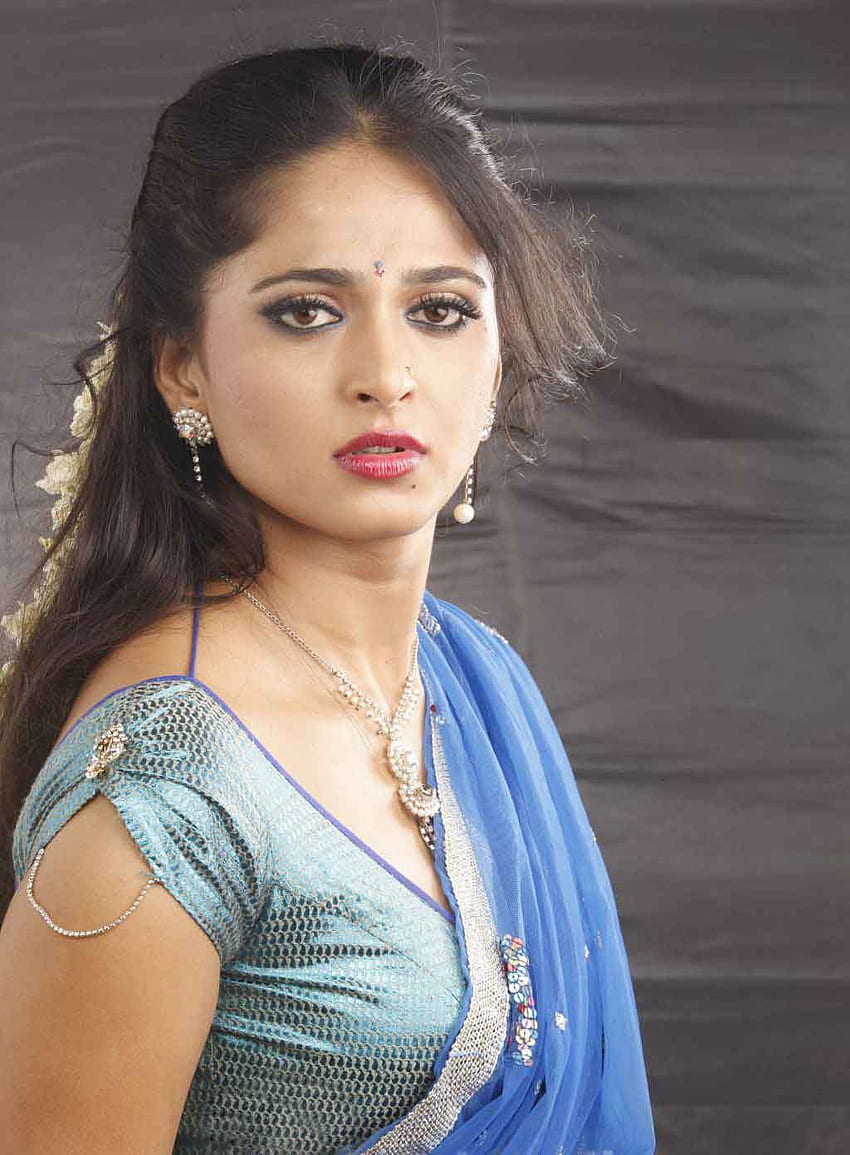 Anushka Shetty Hot Saree HD-Handy-Hintergrundbild