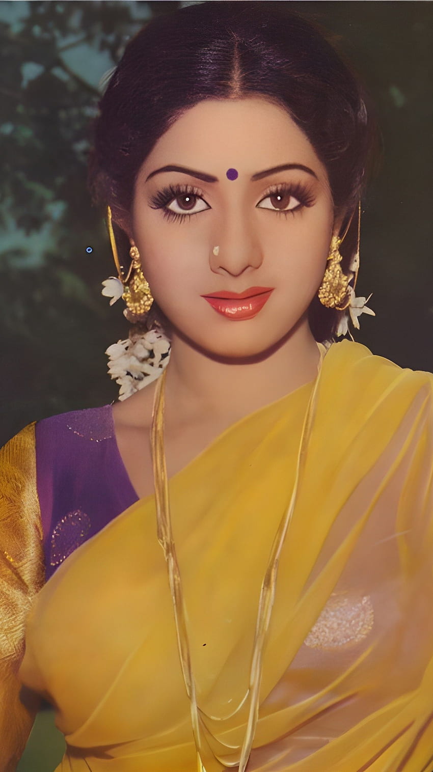 Sridevi, actrice bollywoodienne, beauté saree Fond d'écran de téléphone HD