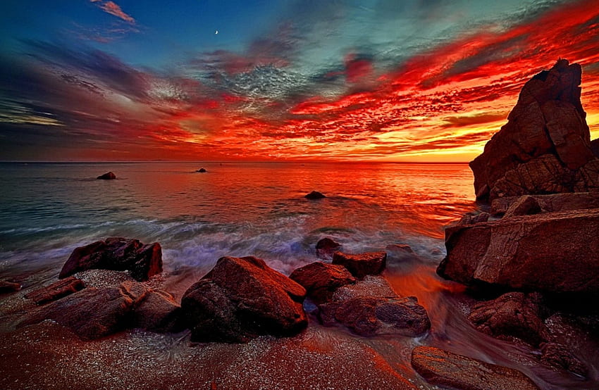 ทะเลพระอาทิตย์ตก ทะเล สี สวย หิน ชายหาด คะนอง สะท้อน ทราย ท้องฟ้า น่าพิศวง น้ำ พระอาทิตย์ตก มหาสมุทร วอลล์เปเปอร์ HD