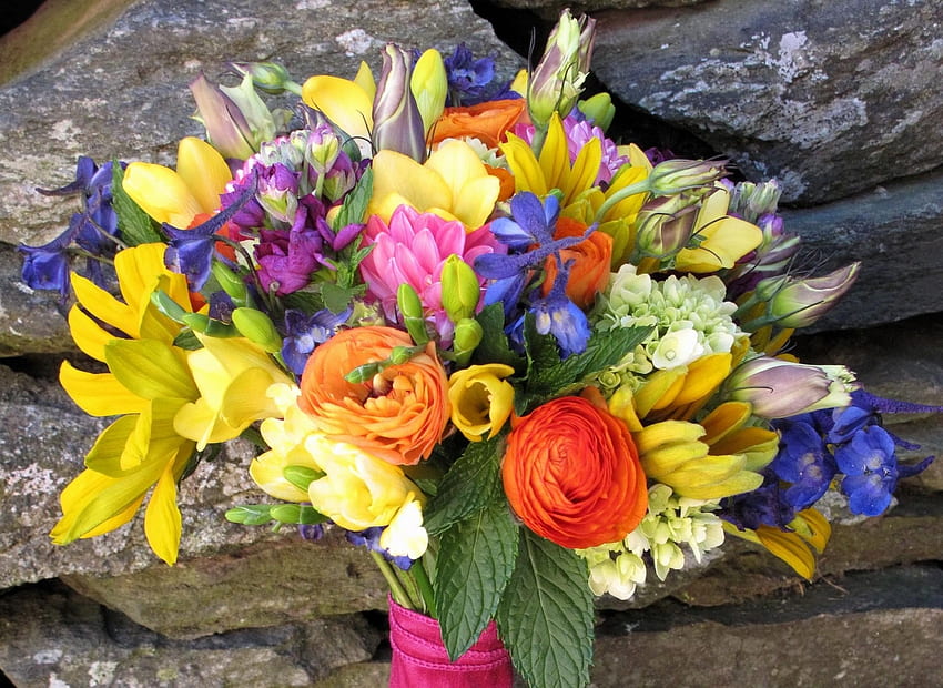 Flowers, Stones, Beauty, Bouquet, Gorgeous, Chic, Ranunculus, Ranunkulus HD wallpaper