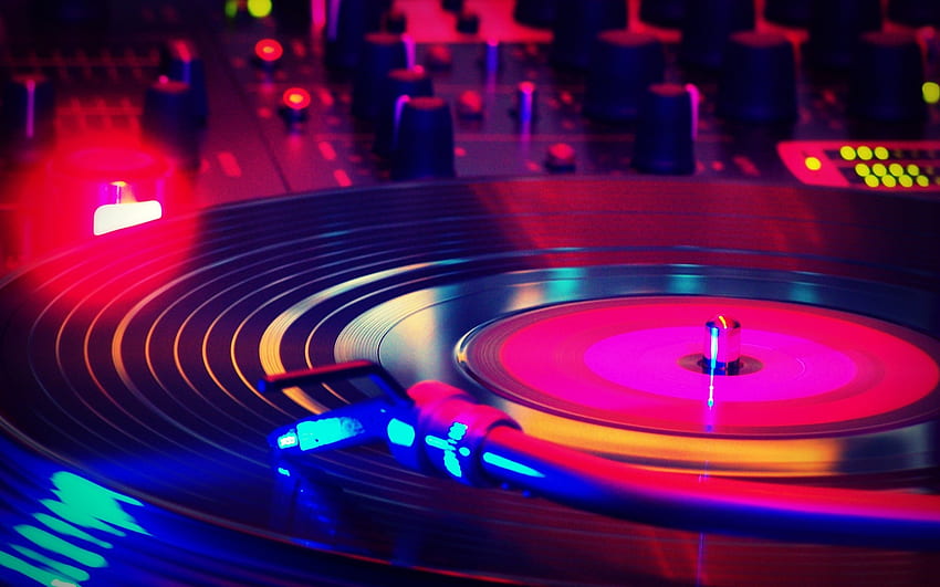 disco winylowe noce kolorowa płyta gramofonowa kręci się szybko w muzyce muzyka i taniec Tapeta HD