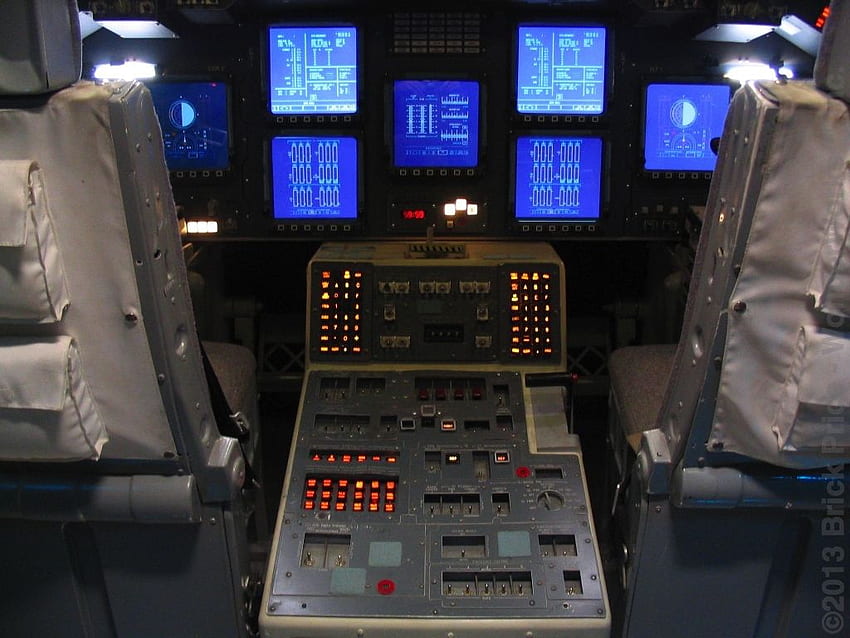 TRANSPORTE ESPACIAL: ¡alquiler, diseño y construcción al servicio de la industria aeroespacial, cinematográfica, educativa y de entretenimiento durante más de 40 años!, cabina del transbordador espacial fondo de pantalla