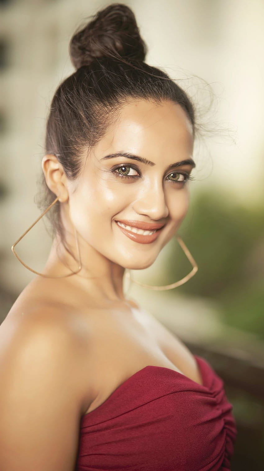Amika Shail, Bollywood-Schauspielerin HD-Handy-Hintergrundbild