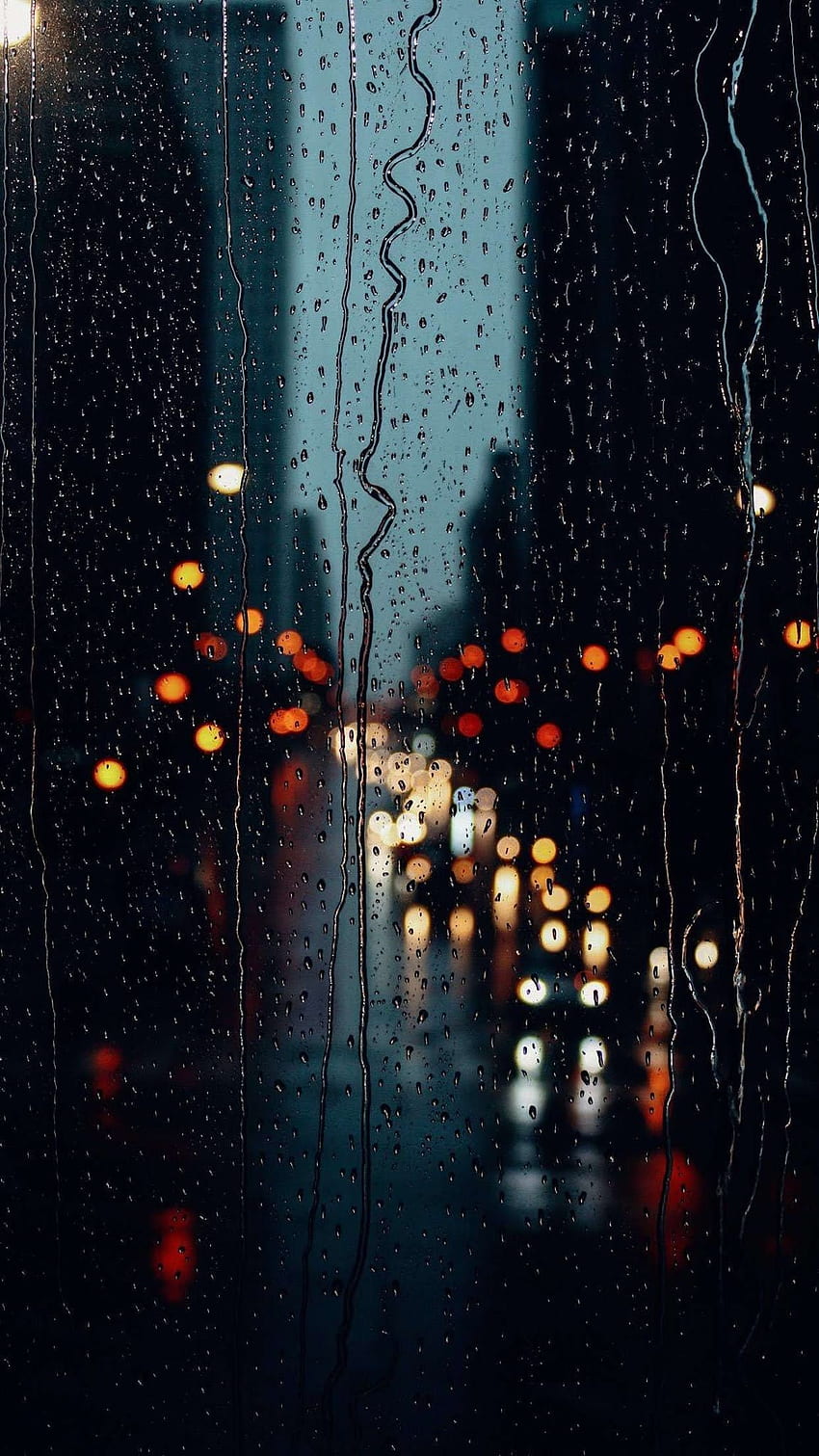 Rintik hujan di kaca jendela ponsel. Hujan, Hujan, layar kunci tumblr wallpaper ponsel HD