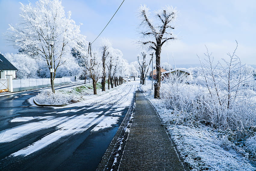 Зима, природа, сняг, град, път, улица HD тапет