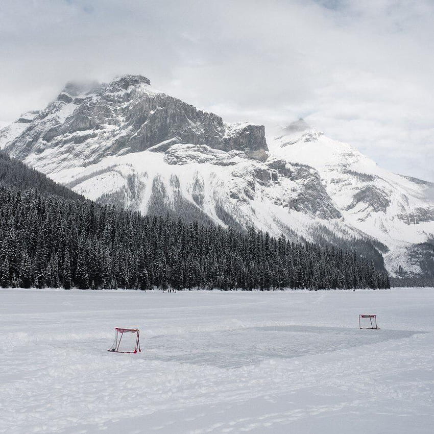 Pond hockey ideas. hockey, hockey life, outdoor rink HD phone wallpaper