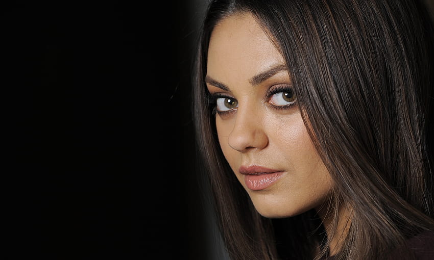 Mila Kunis and Background HD wallpaper