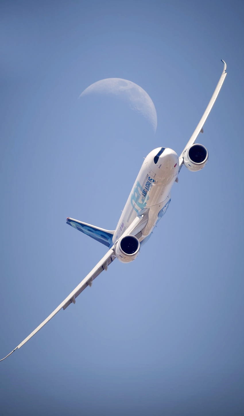 Flugzeug, Himmel, Mond, a330, Airbus, Luft- und Raumfahrthersteller, 2022 HD-Handy-Hintergrundbild