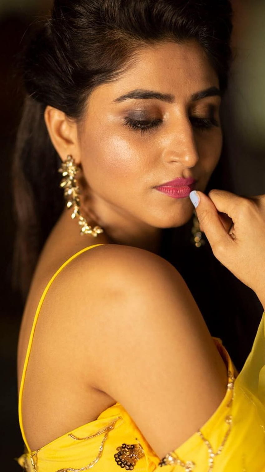 Varshini Sounderajan, Telugu-Schauspielerin, Model, Moderatorin HD-Handy-Hintergrundbild