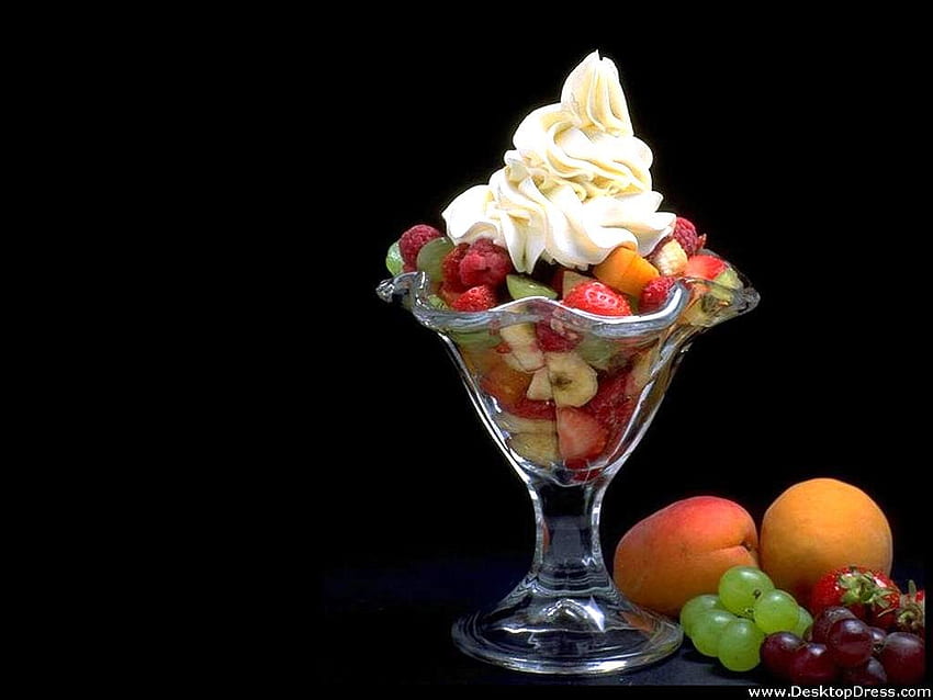Outro copo de sorvete de frutas de fundo, sundae de sorvete papel de parede HD