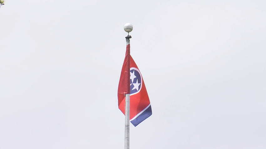 Tennessee flag flies over North Carolina Capitol. WKRN News 2 HD wallpaper