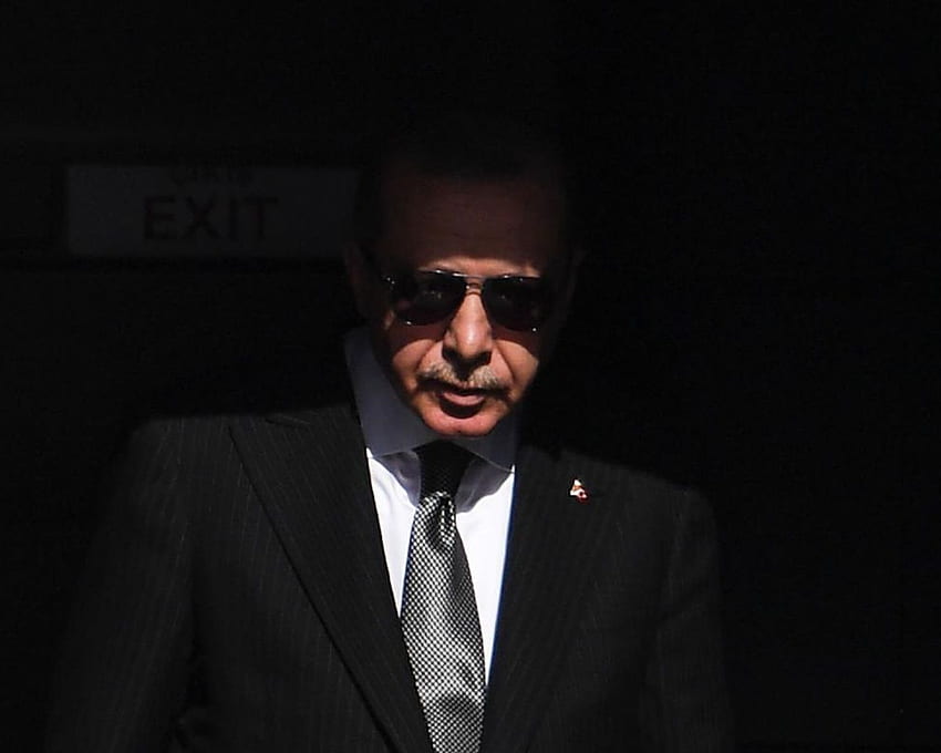 Der türkische Präsident Erdogan beendet einen angespannten Besuch in Deutschland, Erdoğan HD-Hintergrundbild