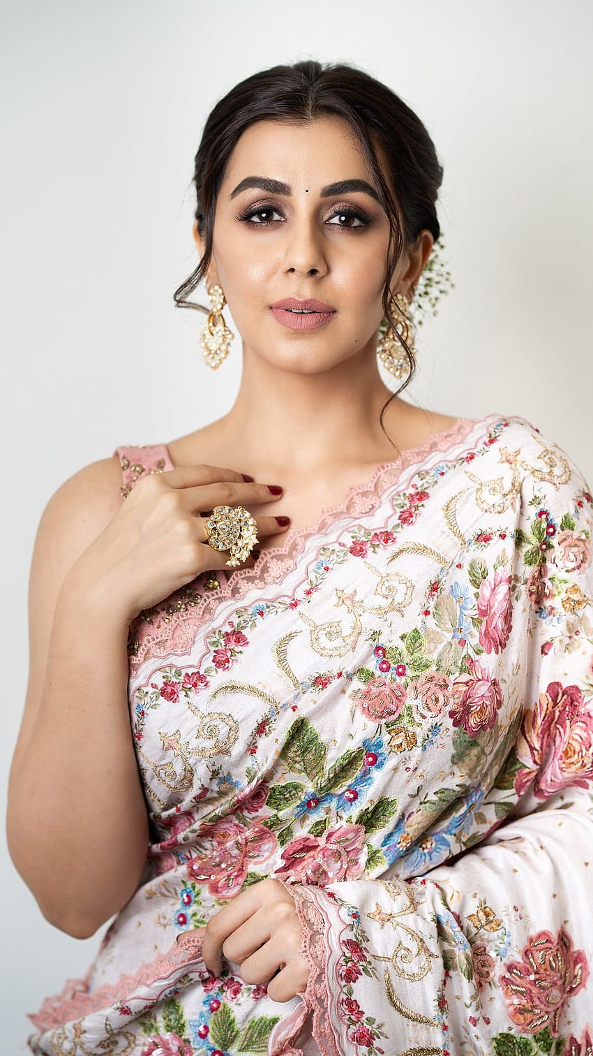 Nikki galrani, nikki, galrani, model, telugu actress HD phone wallpaper