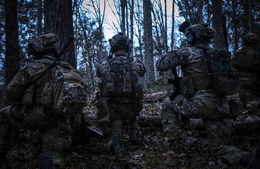 Special Forces Soldat und Hintergrund, US Military Special Forces HD-Hintergrundbild