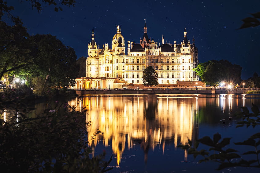Schwerin Castle at Night, Germany, night, germany, reflection, castle HD wallpaper