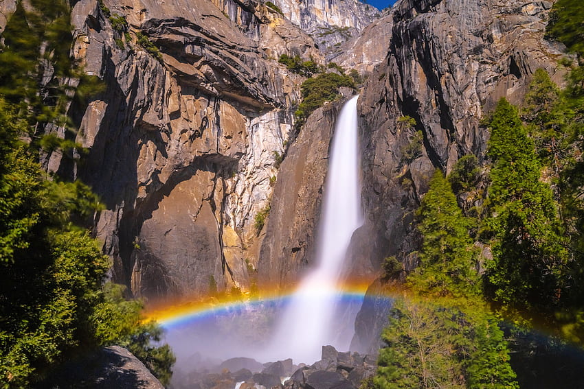 Lower Yosemite Waterfall with a Moonbow, moonbow, waterfall, nature, usa, mountain HD wallpaper