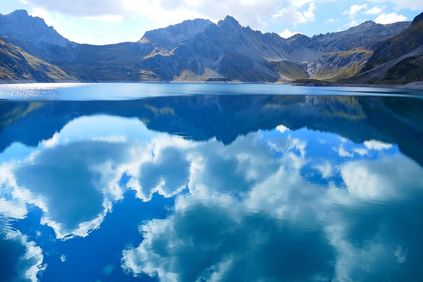 Luner Lake, alpine, lake, mirroring, reflection, clouds, nature, sky, mountains, water HD wallpaper