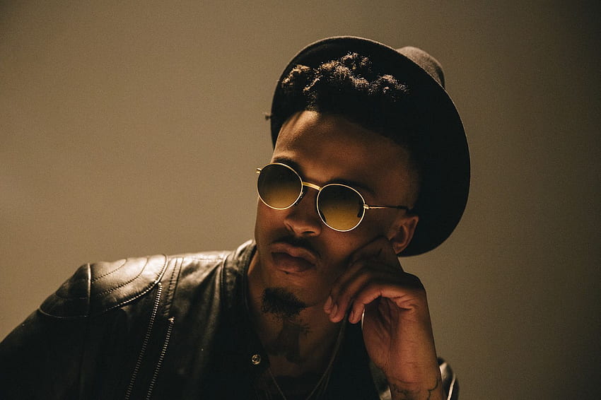 August Alsina blams Def Jam for delay in his album release, August Alsina Black and White HD wallpaper