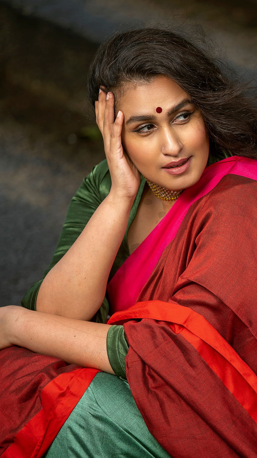 Kavitha Nair, saree beauty, model, malayalam actress HD phone wallpaper