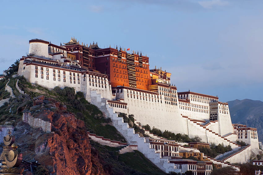 Potala Palace, China. The Potala Palace in Lhasa, Tibet Autonomous Region, China, was the chief residence of the Dalai Lama un. Cool places to visit, Tibet, Lhasa HD wallpaper