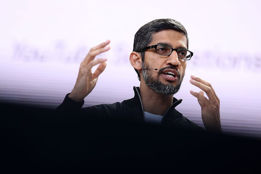 Tim Cook and Sundar Pichai were surprise guests at China's internet conference HD wallpaper