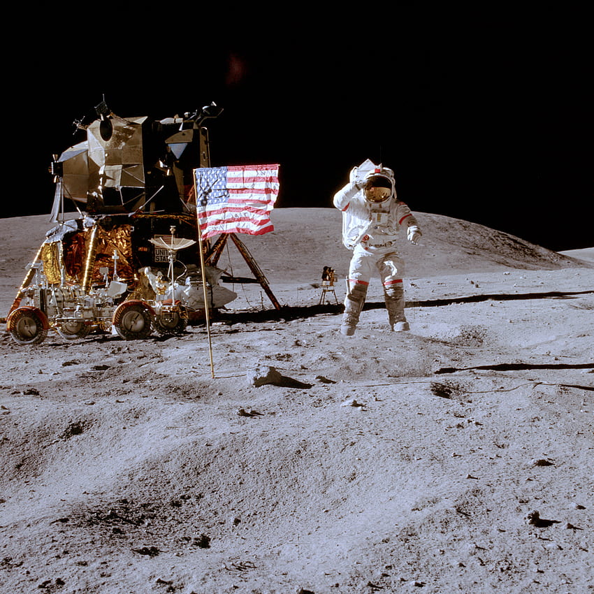Flagi Apollo Moon wciąż stoją. Wirtualny Instytut Badawczy Eksploracji Układu Słonecznego, NASA Moon Astronaut Tapeta na telefon HD