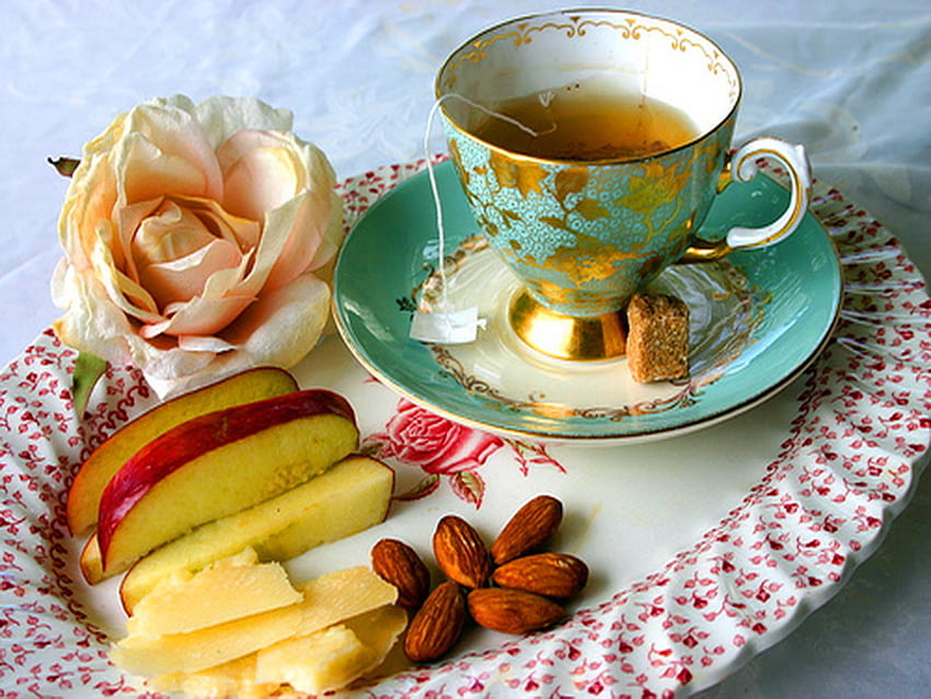 È ora di un po' di tè, rosa, centrino, tè, noci, tazza di tè, formaggio Sfondo HD