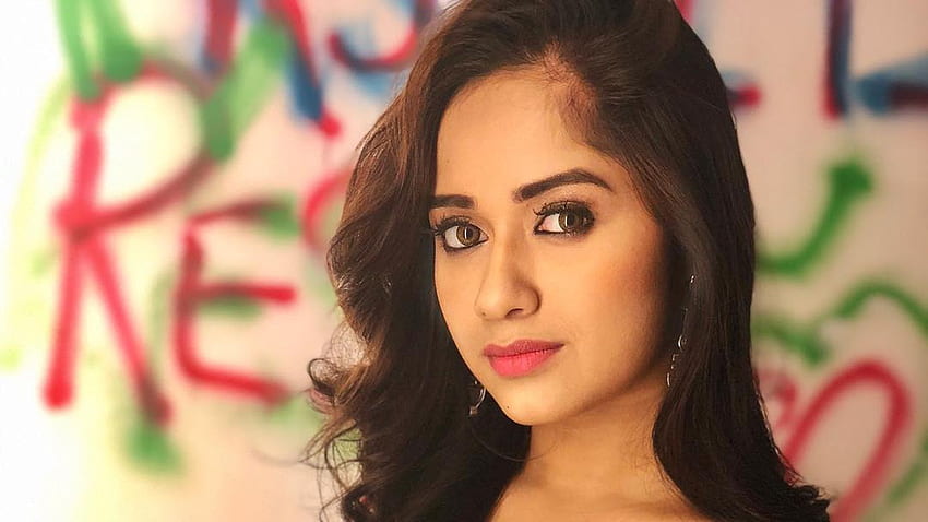 Video: TikTok star Jannat Mirza reveals why she refused to do a HD phone  wallpaper | Pxfuel