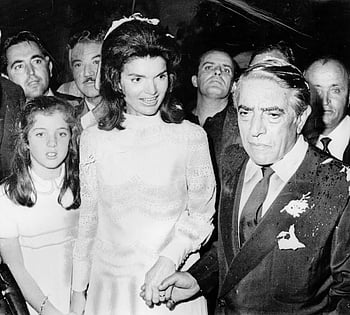 Jackie Kennedy Onassis: See 10 of Her Most Iconic Fashion Moments from ...