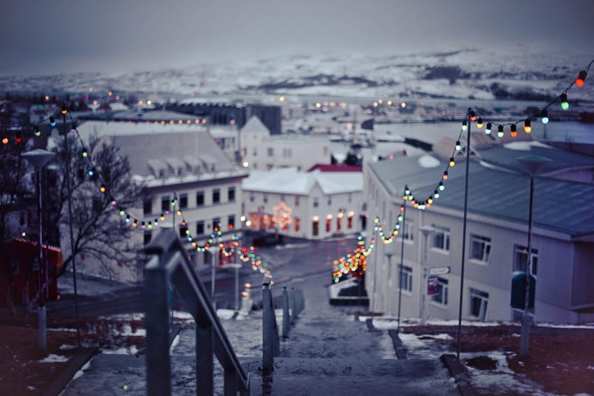 Winter, bokeh, merry christmas, city, houses, xmas, snow, christmas, view, nature, sky, magic christmas, christmas lights, winter time HD wallpaper
