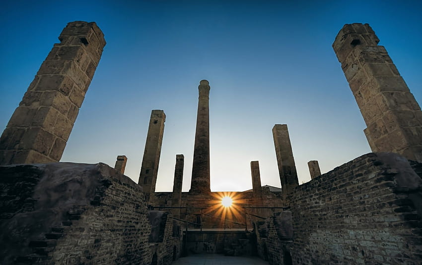 antigas ruínas na Sicília ao pôr do sol, céu, ruínas antigas, colunas, pôr do sol papel de parede HD