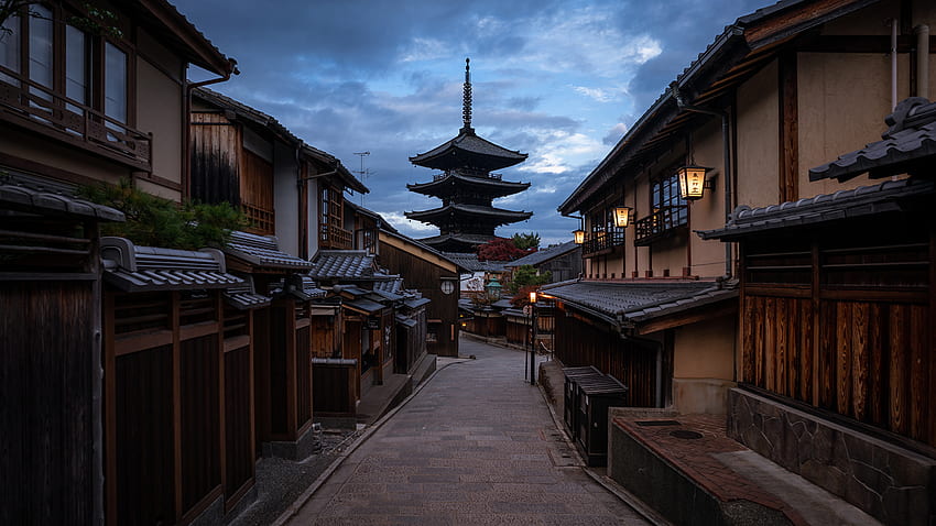 Kyoto Japan Street Pagodas temple Evening Cities, 2560X1440 Japanese HD wallpaper