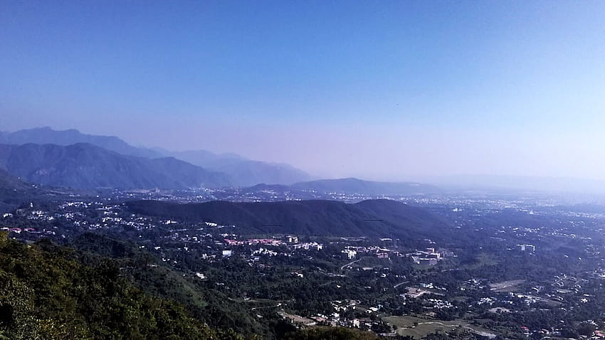 Dehradun vista dal punto maggi. Luoghi turistici, Uttarakhand, Luoghi da visitare Sfondo HD
