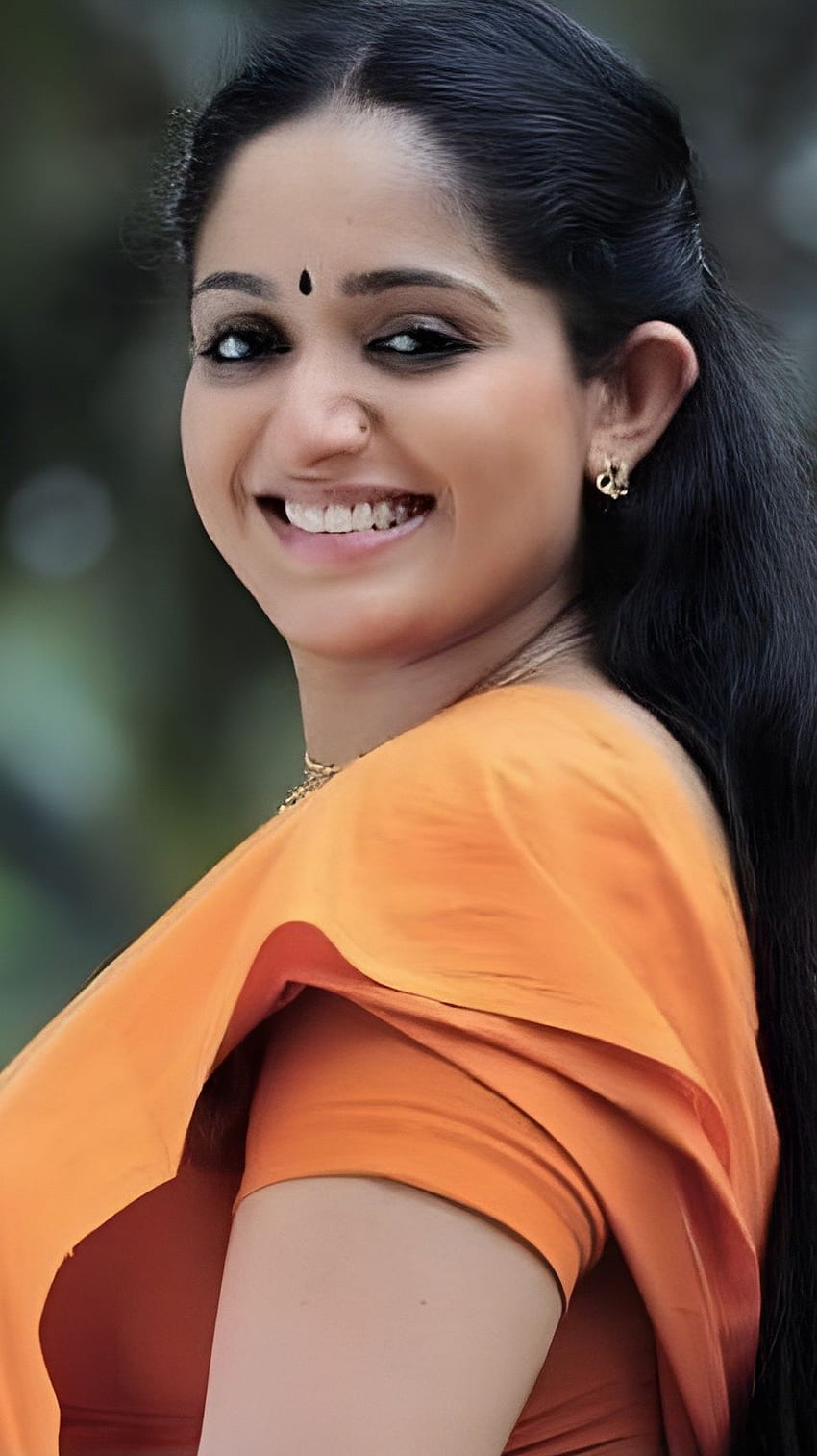 Kavya Madhavan, kavya, attrice malayalam, bellezza sari Sfondo del telefono HD