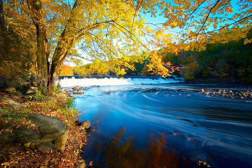 Herbstliche Gelassenheit, Fluss, Blätter, Herbst, Bäume, Farben HD-Hintergrundbild