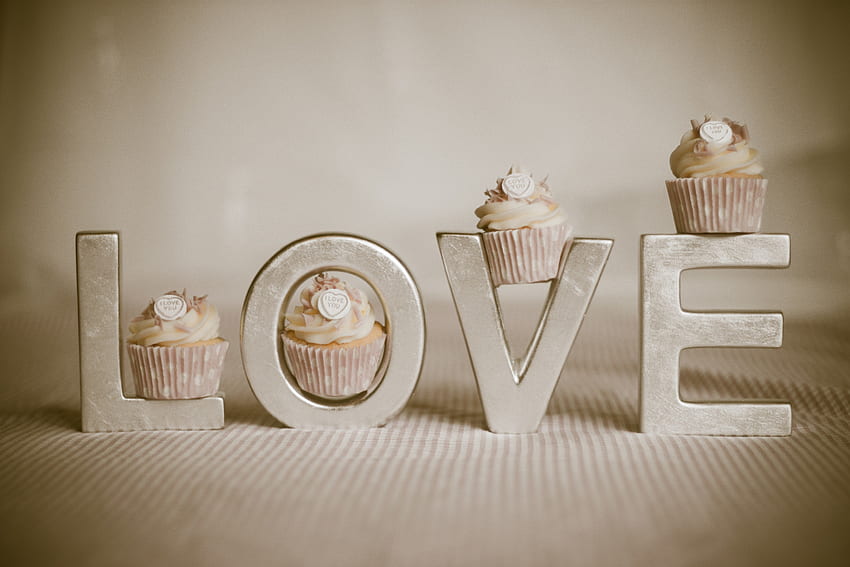 LOVE Match per ogni occasione!, occasione, amore, argento, deliziosi, cupcakes Sfondo HD