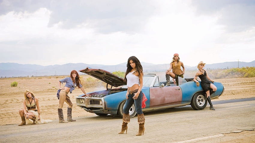 Car : Pussycat Dolls Girls with an Old Broken Car HD wallpaper