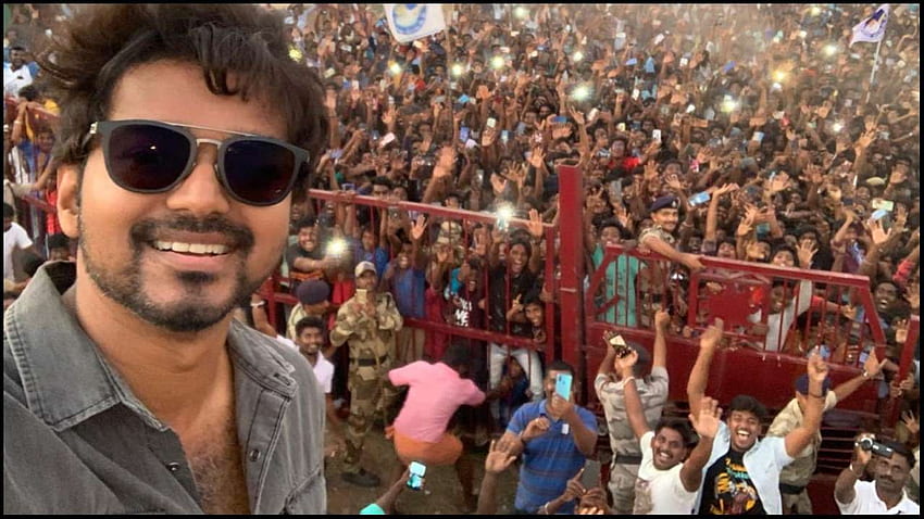 Actor Vijay poses with fans in Neyveli, his selfie goes viral on Twitter, Vijay Master HD wallpaper