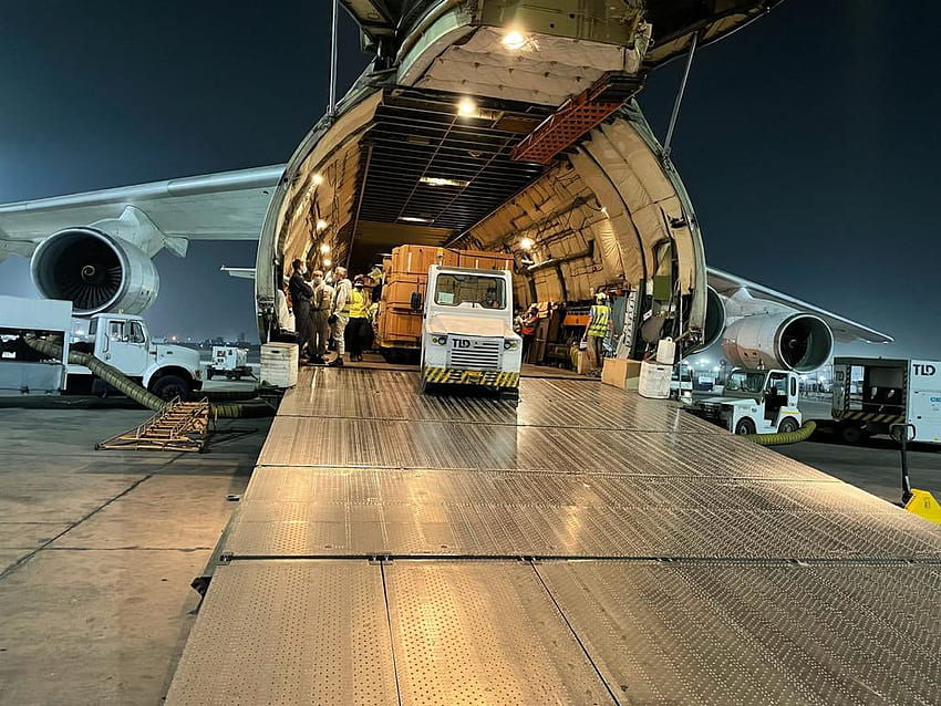 ANI - Air Cargo Import, Delhi Customs facilitó el despacho sin problemas de 157 ventiladores, 480 BiPAP y otros suministros médicos de los EAU: Delhi Customs fondo de pantalla