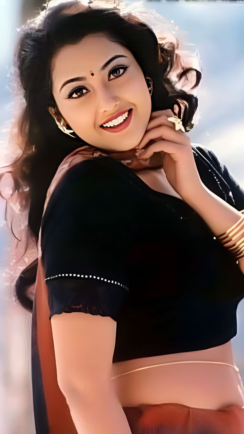 Meena durai, тамилска актриса, реколта HD тапет за телефон