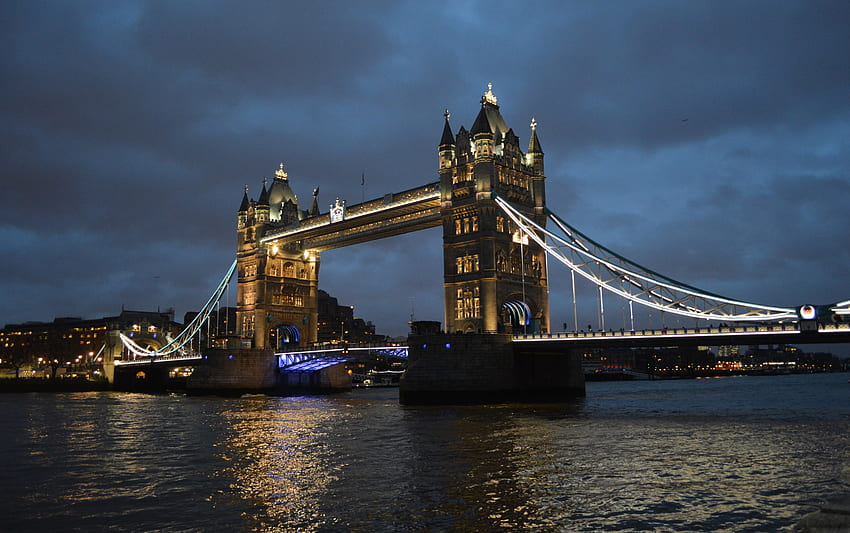 Tower Bridge London, nuit, architecture, londres, beau, tower bridge, lumières, nuages, nature, ciel, ponts, rivières, thames Fond d'écran HD