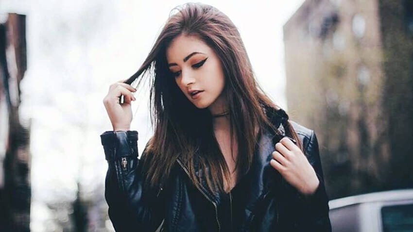 Chrissy Costanza Wallpapers  Top Free Chrissy Costanza Backgrounds   WallpaperAccess