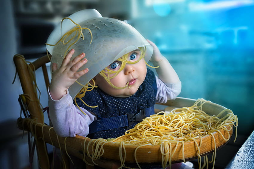 Spaghettitime, sweet, fun, cute, girl, food, blue eyed, little, plate, spaghetti, time, hop, mess, funny, joy, troubles Wallpaper HD