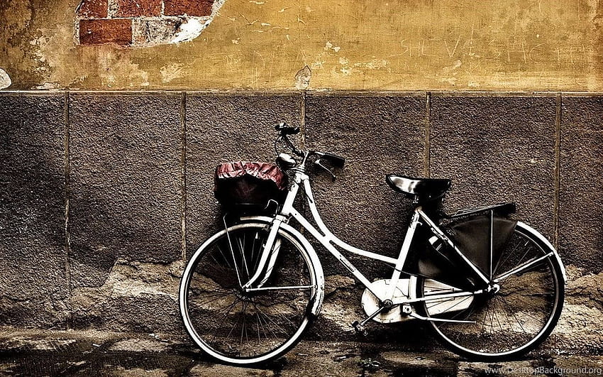 The Nostalgic Memory Bicycles Aesthetic graphy HD wallpaper