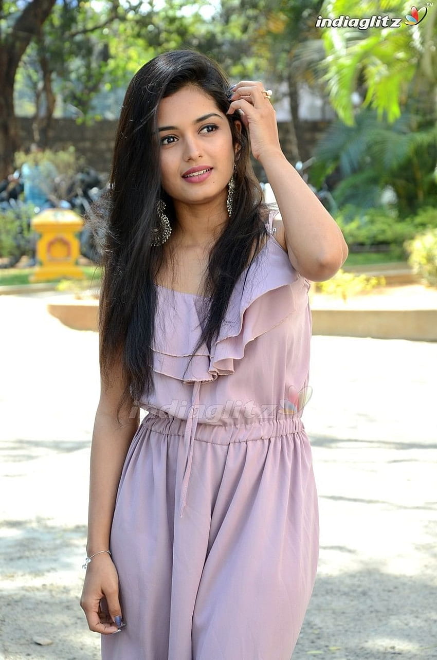 Priyanka Jain - Attrice di Bollywood, , galleria, fisse e clip Sfondo del telefono HD