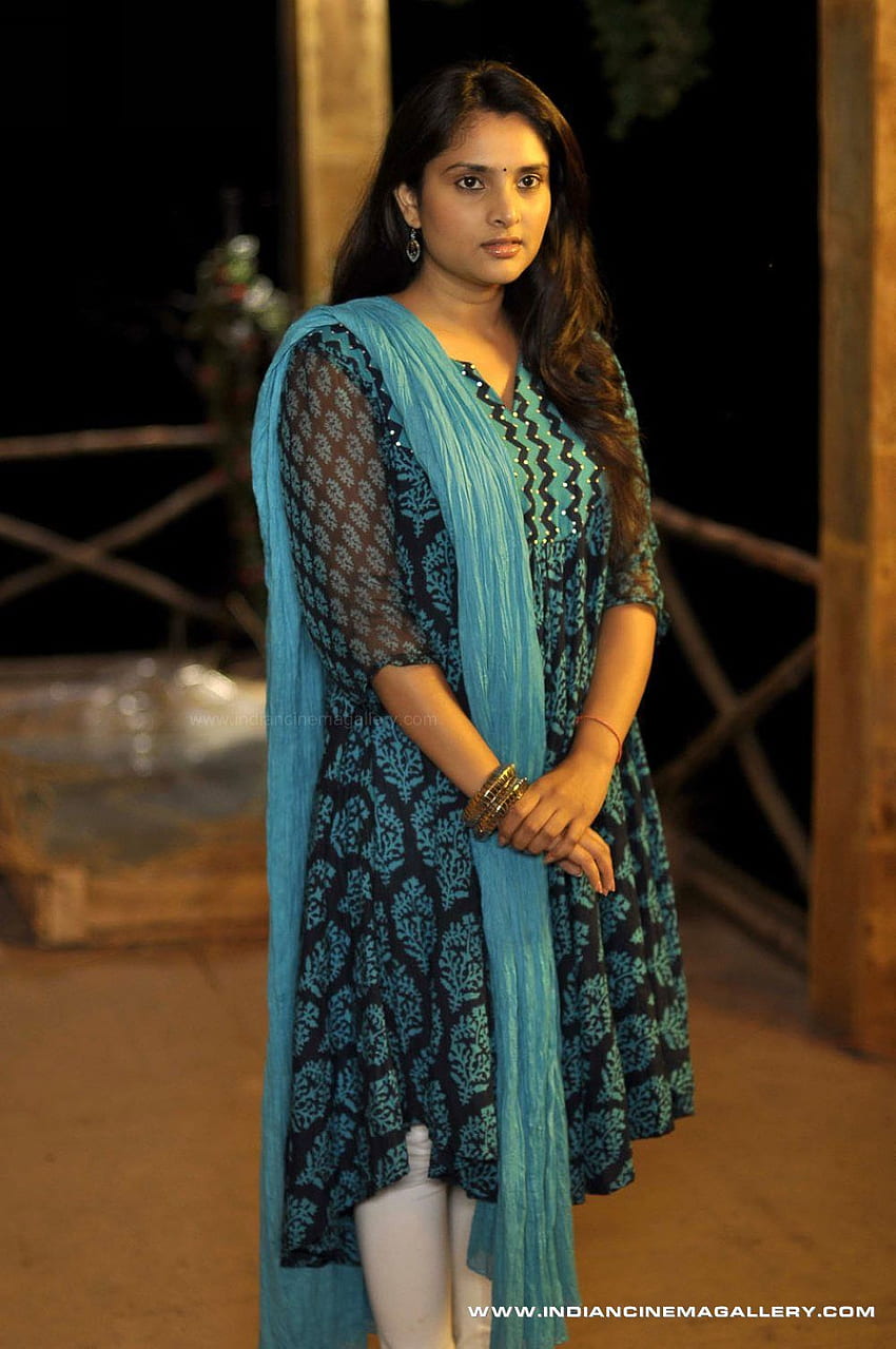 Divya Spandana ใน Salwar นักแสดงหญิงชาวอินเดียที่สวยงาม, อินเดีย วอลล์เปเปอร์โทรศัพท์ HD